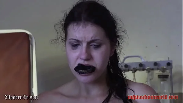 Gesundheitscheck einer Strafgefangenen (TRAILER Szene #1) videos