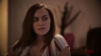 Lesbiennes milf se caressent et sucent en gros plan videos