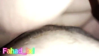 Geile Tussi reitet hart auf großem Schwanz videos