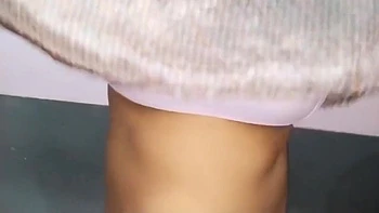 Amadora nepalesa cheinha com buceta peluda videos