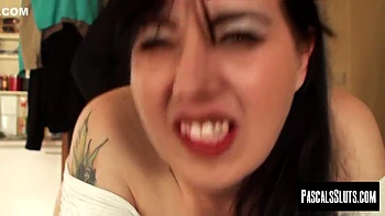 Sub submissiv mit heißem Wachs gequält und hart gefickt videos