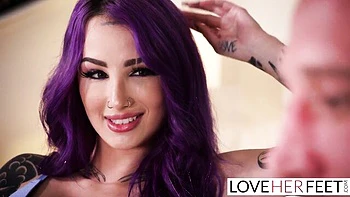 Valerica Steele's Hot Footjob and Worship videos