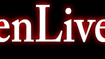 Maggie Green se masturba con juguetes y tetas enormes videos