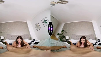 Лысый с большим членом трахает шикарную венгерскую брюнетку Брилл Энджел videos