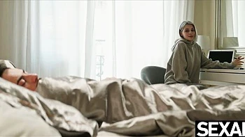 Francis X y Christy White chupan tetas y montan el coño videos