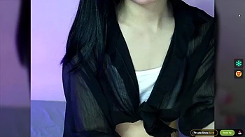 Adolescentes asiáticas follando y chupando en Bongacams videos