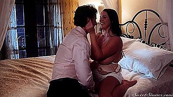 Große Titten Hausfrau schüttelt Arsch beim Ficken videos