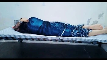 La plus grosse Bhabhi se fait baiser analement dur avec un gros BBC videos