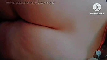 Adolescente indiana solitária fode e se masturba com os dedos videos