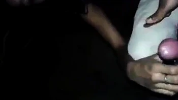 Secretária indiana fazendo um boquete molhado em POV videos