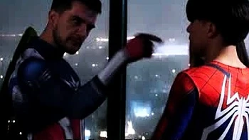 Девушка-паук трахается втроём с супергероями videos