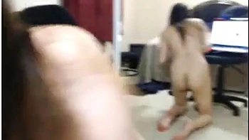 Camgirl asiática masturbándose sola videos