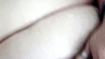 Versteckte Kamera filmt meinen lauten nassen Milf-Orgasmus videos