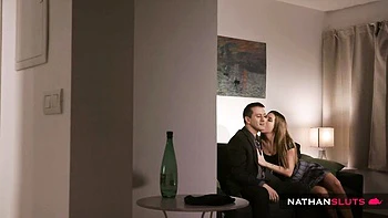 Ally Breelsen bekommt Analfick und Blasen vom Pornostar Rico videos