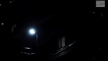 Geiler Cuckold sieht zu, wie seine Freundin gefickt wird videos