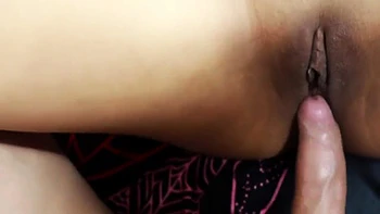 Minha latina Aiga chupa bolas e meu leite após a aula videos