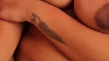 Après le boulot, je baise ma milf épaisse au gros cul videos