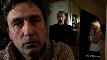 Brune ronde suce, levrette et chevauche en cowgirl videos