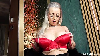 Mia See, BBW ronde, se branle sexy en solo videos