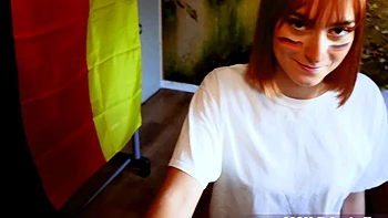 Teen alemã magra fode forte em casa POV videos