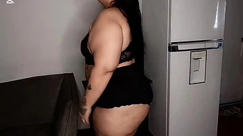 Busenreiche Stiefschwester zerstört PC, bietet Fickdeal zur Schuldzahlung videos