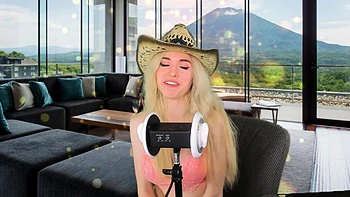 Hot blonde teen shows off solo on webcam videos