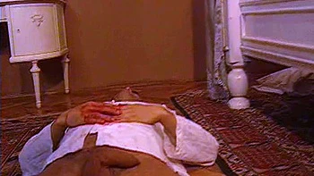 Dominante, kurvige Brünette Pornostar bläst videos