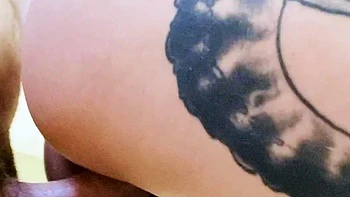 Чешская любительница жестко играет с узкой киской videos