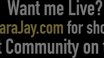 Las enormes tetas de Sara Jay folladas por un gran polla negra videos