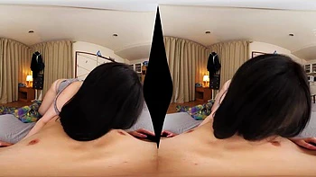 Nene baise fort : pipe agressive et branlette VR videos