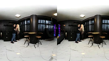 Blonde Kyra lutscht Schwanz im Hardcore-Pov videos