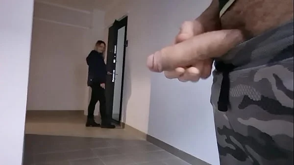 A man flashes a big dick to an unfamiliar beautiful girl videos