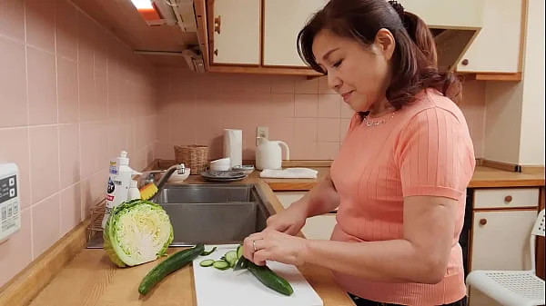 我が家の美しい姑　川畑千代子70歳 videos