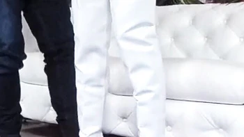 Nade y Sasha hacen un mamada profunda y sucia en la cara videos