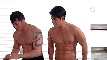 Teen amateur coreana con tetas y culo grande en swingers videos