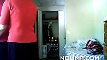 Milf fickt im Doggy und Missionarsstellung mit tiefem Blowjob videos