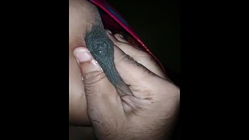 Bhabi indiana louca espreme os peitos lactantes POV videos