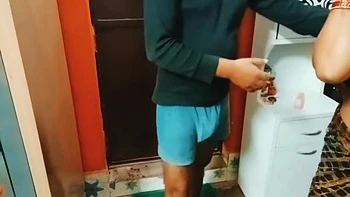 Linda Bhabhi indiana dando uma deliciosa boquinha videos