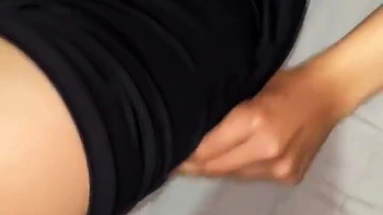 Филиппинская студентка 18+ стонет на мокрой волосатой киске videos