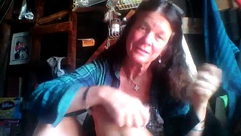 La milf Katharine más nueva se masturba duro videos