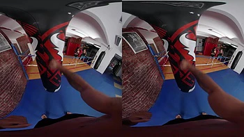 Haarige Milf bekommt Dreier-Blowjob im Boxing VR videos