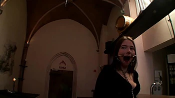 Babe dominiert devote Schlampe mit Spielzeug videos