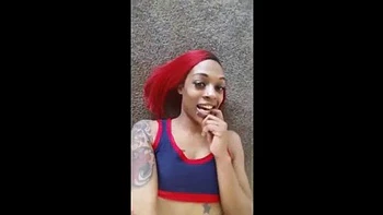 Millerson la bombe prête à se faire baiser videos