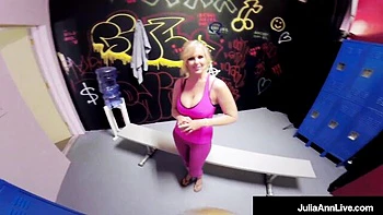 Julia Ann, grosse chatte, baise missionnaire avec grosse queue - maman cougar videos