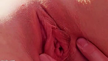 Esposa asiática morena follada duro anal en público videos