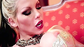 Жасмин Джей и Барби Синс лесбийский минет и пальцами videos