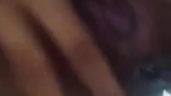 Fille desi poilue se branle en solo videos