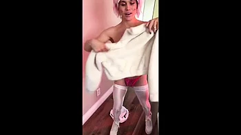 Boquete de Natal quente da Tia Tizzianni no chuveiro videos