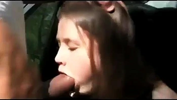 Serenity com Mila Vincent: Boquete, Doggy e Cowgirl em gangbang videos