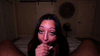 Gina Lune treme de prazer curtindo pau duro no doggy videos